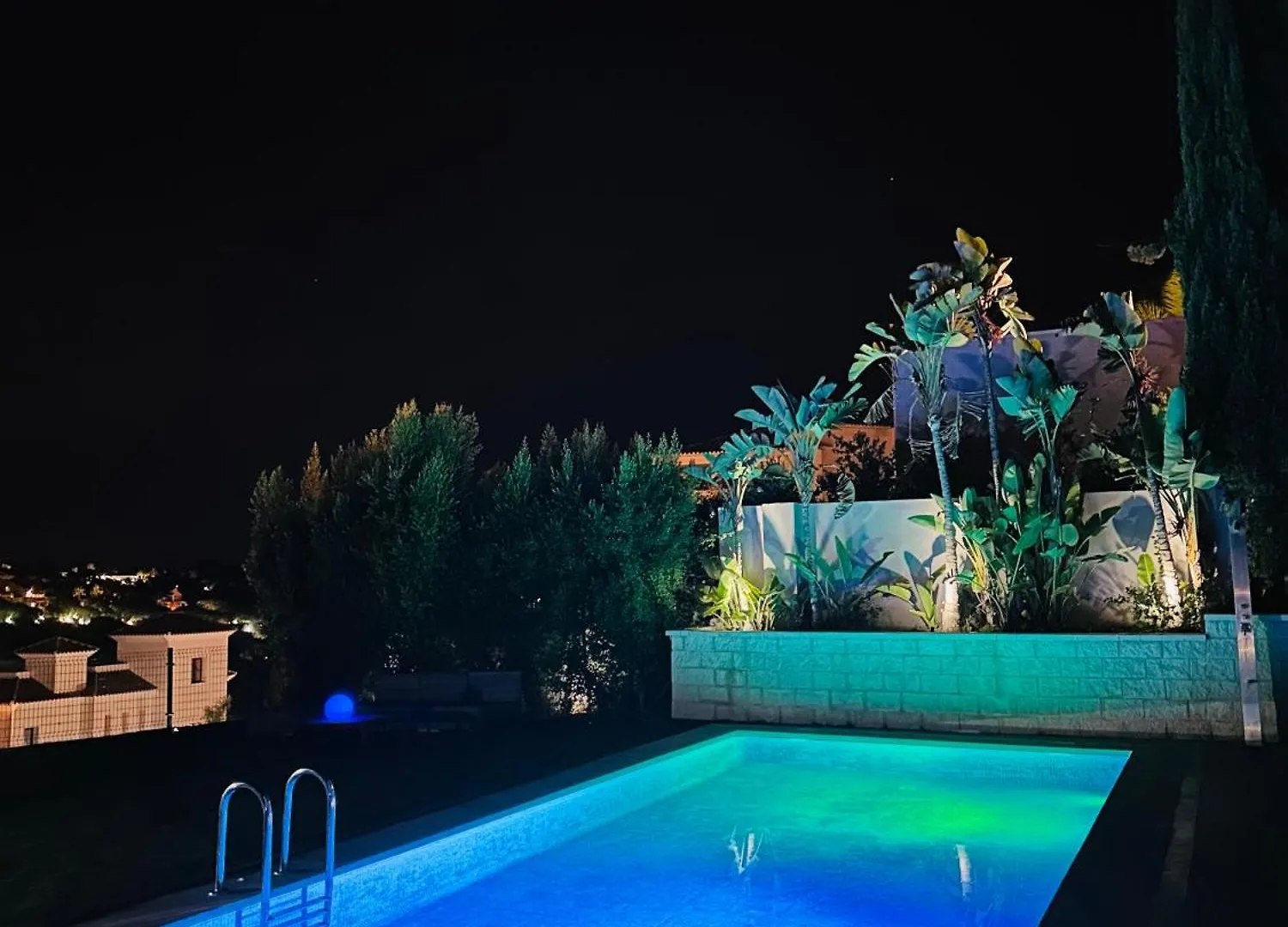 Villa Issa Private Loft In Marbella